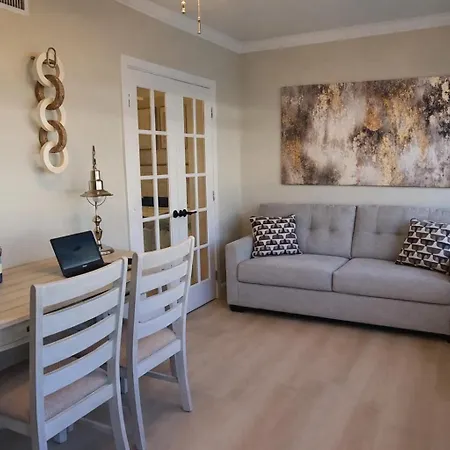 No Shoes Required Newly Renovated Beach Retreat With Heated Pool Steps To White Sandy Beaches Of The Gulf Coast