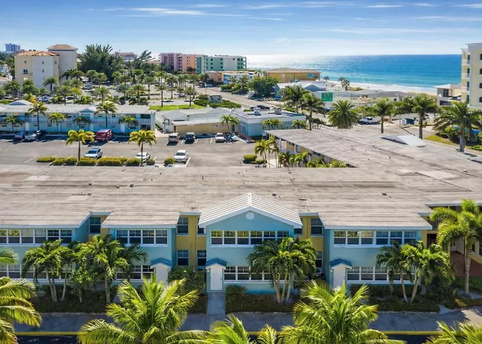 No Shoes Required Newly Renovated Retreat With Heated Pool Steps To White Sandy Beaches Of The Gulf Coast Clearwater Beach